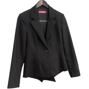 Alice + Olivia M EUC black blazer with tuxedo effect- back is longer & buttoned
